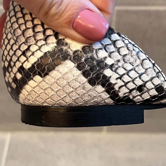 Gravitypope Woman's Convertible Snakeskin Flats Size 9 (40) - Picture 11 of 14
